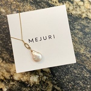 Mejuri pearl pendant necklace